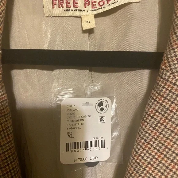 Free People Over-sized Reggie Blazer - Picture 5 of 6